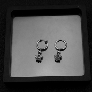 Nuevos Pendientes de Diseño Sencillo y Original con Pequeñas Flores Vintage, Pendientes Colgantes de Acero Inoxidable Unisex de Lujo Ligero, Joyería de Moda - Product Image 1