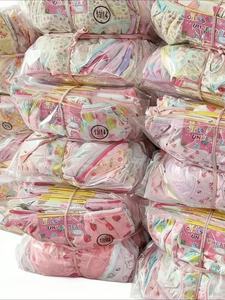 <span class=keywords><strong>Mutandine</strong></span> da <span class=keywords><strong>bambina</strong></span> - Graziose slip a triangolo in cotone con piccoli motivi floreali. Vendita Diretta dalla Fabbrica per l'Esportazione Biancheria Intima Carina - Product Image 2