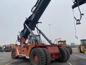 Reachstacker Kalmar DRF450 d'occasion de 45 tonnes, manutacteur de conteneurs pour port et terminal - Product Image 2
