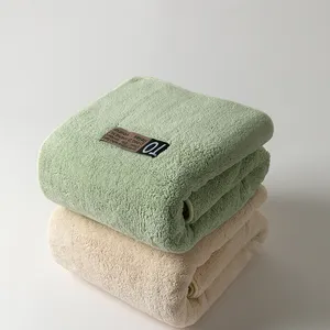 Fabricants Vente en gros de serviettes en velours corail multifonctionnelles ensembles de serviettes de bain en coton