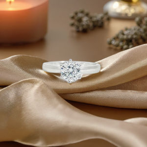 Bague solitaire classique en or blanc 18 carats sertie de broches montage simple élégant et vide pour bague de fiançailles en diamant - Product Image 1