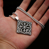 Vente en gros personnalisée Viking Nordic Rune Amulette Pendentif Vintage en acier inoxydable Collier pour hommes Bijoux