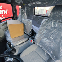 Bon prix, nouveau camion remorque chinois Howo 4X2 6 roues pour le transport de marchandises à vendre