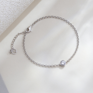 MSN-660 Messi Jewelry ทองคำขาว 18K สร้อยข้อมือเพชรเม็ดเดี่ยวแบบโซลิแทร์ ดีไซน์สายเคเบิลประณีต ฝังเพชรแบบ Bezel-Set ปรับแต่งได้ - Product Image 1