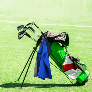 Serviettes de golf personnalisées en microfibre à trois volets pour sac de golf avec mousqueton-Motif gaufré bleu, noir et gris - Product Image 2