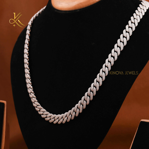 Cadena de Cuello Estilo Hip Hop Premium con Brillantes Diamantes Moissanite para un Estilo Impresionante Inspirado en la Cultura Urbana - Product Image 3