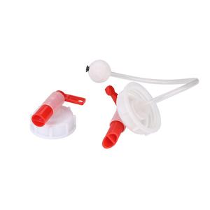 Buse de <span class=keywords><strong>robinet</strong></span> en <span class=keywords><strong>plastique</strong></span> à surface lisse Jerry Can Conteneur Raccords de tuyauterie Distributeur Compatible DIN51/DIN61/DIN71 Bidons <span class=keywords><strong>Robinet</strong></span> de seau - Product Image 4