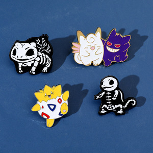 Al por mayor: Pines de dibujos animados bonitos de <span class=keywords><strong>Pikachu</strong></span>, Charmander, Gengar, insignias de metal, pines de anime esmaltados para solapa, bolso y sombrero, accesorios - Product Image 4