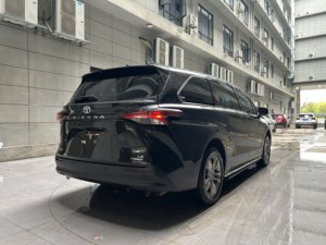 <span class=keywords><strong>Toyota</strong></span> Sienna 2023, Edición Comfort Híbrida 2.5L, 7 Asientos, Tracción Delantera, E-CVT, MPV Euro VI, Van Familiar de Bajo Consumo - Product Image 4