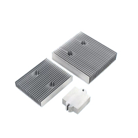 Radiateur en aluminium extrudé CNC de haute qualité et haute précision, épaisseur 0,8 mm, pour pièces automobiles/moto universelles