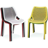 Fauteuils d'extérieur en polypropylène jaunes ajourés empilables pour jardin et terrasse – Vente en gros