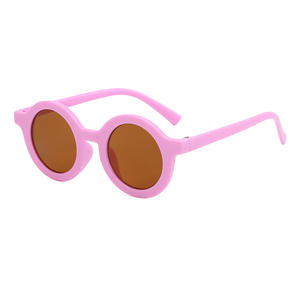 Lunettes de soleil en gros pour enfants, motif ours de dessin animé, multicolores, accessoires d'été, pour le voyage - Product Image 3