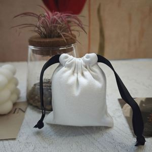 Bolsa de Lona de Algodón Orgánico Natural con Cordón y Logotipo Personalizado, Bolsa de Embalaje Ecológica, Bolsa para Joyería - Product Image 1