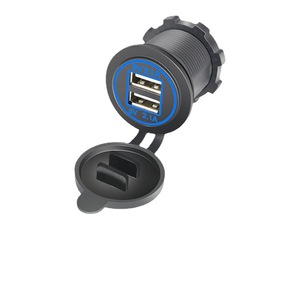 Cargador de coche con doble USB, carga rápida de 18W, entrada de 12V con puertos USB tipo A duales para uso en vehículos. - Product Image 3