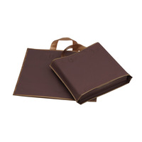 Sac en plastique noir mat avec poignée, estampage à chaud du logo, sac de shopping en papier