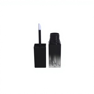 Quadratische Lippenstift-Hülse W22*H33MM 4,5ml Heißgeprägte Kunststoff-Kosmetikverpackung für Lippenstift der Marke Yanxing - Product Image 3