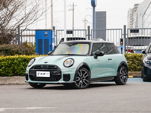 Hatchback <span class=keywords><strong>MINI</strong></span> 2025 2.0T <span class=keywords><strong>COOPER</strong></span> S à 3 portes et 4 places, véhicule de course avec moteur 2.0T 204 ch L4 pour les trajets quotidiens - Product Image 4