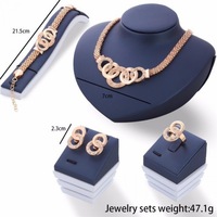 Moda al por mayor lujo 5 piezas chapado en oro cristal borla collar pulseras y pendientes conjunto de joyería para novia