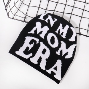 Biểu Tượng Tùy Chỉnh Beanie Hat Trẻ Và Thời Trang Phổ Biến Bold Letter Loại Hai Lớp Đan Y2K Beanie Cuffless Acrylic Mũ Mùa Đông - Product Image 3
