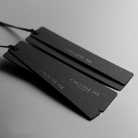 Etiquetas de Precio de Cartón Negro, Etiquetas de Marca Personalizadas para Ropa de Hombre y Mujer, Etiqueta en el Molde con Código de Barras, Logotipo Personalizado en Relieve/Bajo Relieve