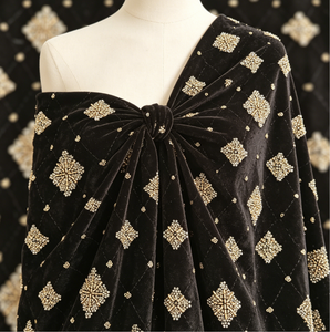 A173 Broderie de luxe à texture contrastée noir et or, matelassage losanges, broderie de perles tubulaires et de sequins pour robes de soirée - Product Image 5