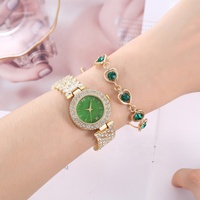Montre-bracelet à quartz en alliage Y3, vente en gros, avec cinq bijoux en strass vert cœur, Montre Femme Reloj pour femmes