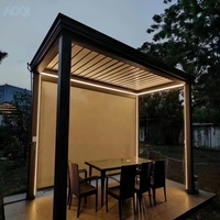 Pavillon extérieur moderne luxueux en alliage d'aluminium sur mesure, imperméable, avec pare-soleil, toit à lames orientables