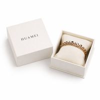 Boîte cadeau en papier rigide rectangulaire avec logo personnalisé, design de luxe avec couvercles supérieur et inférieur, boîte d'emballage pour bijoux, emballage pour collier
