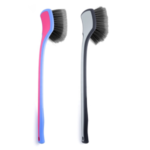 <span class=keywords><strong>Cepillo</strong></span> de limpieza de ruedas y neumáticos de mango largo TB-L002, cerdas onduladas de doble punta, mango de PP+TPR, diseño <span class=keywords><strong>que</strong></span> facilita el trabajo de 19.7 pulgadas - Product Image 1