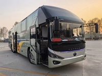 Bus de tourisme de luxe à 3 essieux 6137, personnalisable jusqu'à 75 places, 90 % neuf, faible kilométrage
