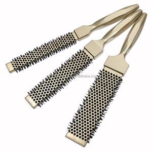 <span class=keywords><strong>Spazzola</strong></span> Professionale Quadrata in Nylon Color Oro per Acconciature e Arricciatura dei <span class=keywords><strong>Capelli</strong></span> - Product Image 5