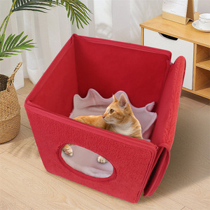 Casa para Gatos Navideña Verde con Techo Rojo, Cama Cálida para Gatos Pequeños, Uso en Interiores - Product Image 3