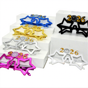 L'arredamento della festa <span class=keywords><strong>di</strong></span> buon anno <span class=keywords><strong>di</strong></span> 2026 fornisce oggetti <span class=keywords><strong>di</strong></span> scena per occhiali da sole a forma <span class=keywords><strong>di</strong></span> stella argento oro nero - Product Image 1
