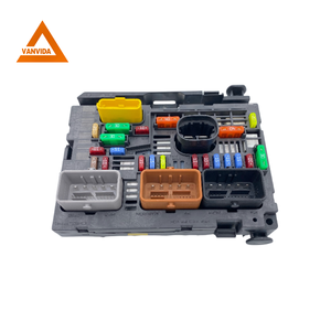 Nuovissimo gruppo scatola fusibile originale 9809742880 9666700480 9807028780 per Peugeot 307/408/308 BSM R04 = R05 = R20 Citroen <span class=keywords><strong>C4</strong></span> BSM DS - Product Image 3