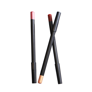 Crayon à lèvres noir mat en bois, haute pigmentation, waterproof, vegan, longue tenue, personnalisable avec votre propre marque (private label), sans cruauté animale. - Product Image 6