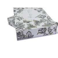 Boîte de rangement rigide de luxe, grande, blanche mate, beige, recyclable, en forme de livre, avec fermeture magnétique, doublure en éponge, emballage personnalisé pour appareil photo