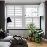 Stores à lamelles modernes en PVC et bois de tilleul pour cuisine, salon, salle de bain - Écologiques et faciles à nettoyer