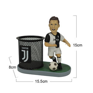 Mayorista Fútbol Estrella Figura Modelo Resina Creativa Decoración Portalápices Contenedor - Product Image 3