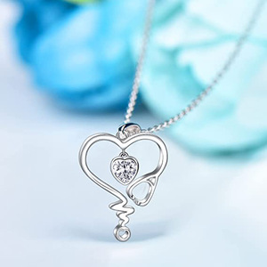 Collana con Ciondolo a Forma di Stetoscopio e Battito Cardiaco per Donne, Gioielli alla Moda - Product Image 2
