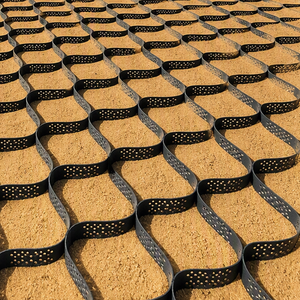 Sistema Celular de Contención de Erosión y Construcción de Carreteras Taurus, Geocelda de HDPE Texturizada y Perforada Tipo Panal - Product Image 4
