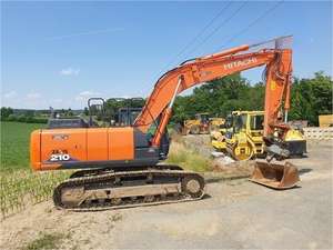 Oferta Especial: Excavadora de Cadenas Hitachi ZX210 de Segunda Mano con Motor Original Japonés, Maquinaria de Ingeniería para Movimiento de Tierras a Bajo Precio - Product Image 2