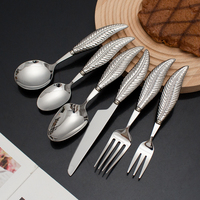 Hochzeitsfeier Feder-Keramikgriff Edelstahl-Besteck Dessert-Eiscreme-Löffel Gabel Messer Set Silberbesteck