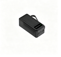 Pack de charge solaire haute capacité de 40 000 mAh avec câbles intégrés, une poignée portable, une boussole et une lampe de camping