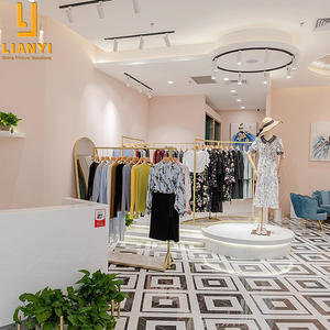 ชั้นโลหะสำหรับโชว์เสื้อผ้าแฟชั่นสำหรับผู้หญิงสีทอง - Product Image 2