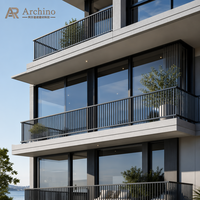 Balustrade de sécurité en alliage d'aluminium thermolaqué sur mesure pour projet d'ingénierie de façade d'immeuble multi-appartements, résistante à la rouille