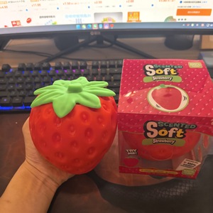 Vente flash - Jouet anti-stress en forme de pêche, de fraise et d'ananas extra-larges de 16 cm, dans un emballage coloré, jouet moelleux - Product Image 4