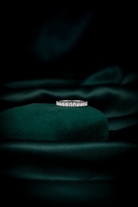 Classic PT900 Platinum 0.968ct Round Brilliant Lab Grown Diamond <b>Ring</b> | Round Brilliant Cut Lab Created Diamond Wedding Band - Product Image 3