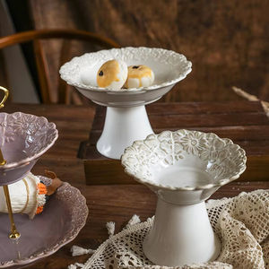 Plateau à fruits de luxe, support en forme de cœur pour bonbons, plateau à gâteaux en céramique à 2 niveaux pour table de desserts - Product Image 6