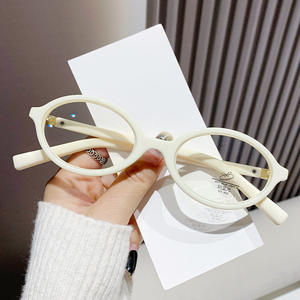 กรอบแว่นตาป้องกันแสงสีฟ้าทรงโอวัลสำหรับผู้หญิง ยอดนิยม วัสดุ PC เลนส์ใส สไตล์เกาหลีแบบเรโทร ไม่ต้องแต่งหน้า ไม่ใช่แว่นสายตา - Product Image 3