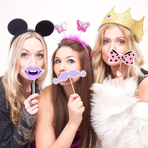Décorations et accessoires photo pour enterrement de vie de jeune fille et fête prénuptiale sur le thème 'Elle a dit oui' pour Halloween et occasions de mariage, style mode - Product Image 2